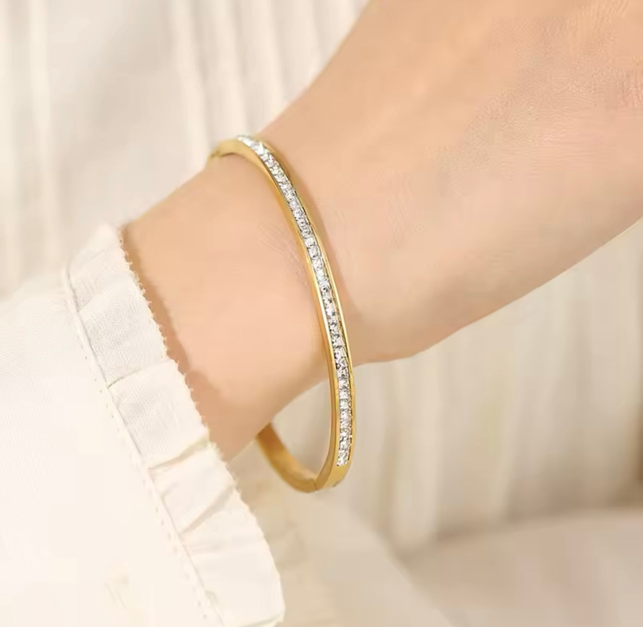 Calla Stainless Steel Rhinestone Bangle