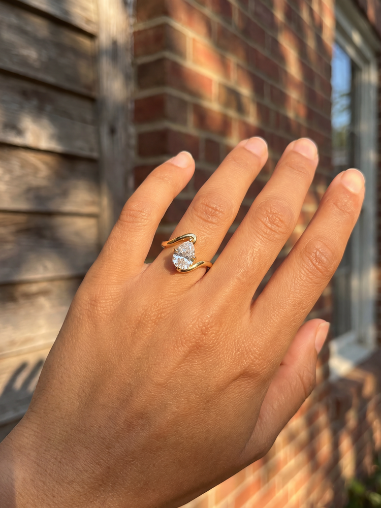 Muse Lumi Diamond Ring