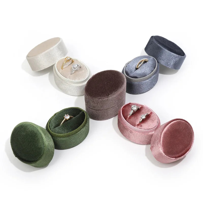 Oval Velvet Ring Box - Double