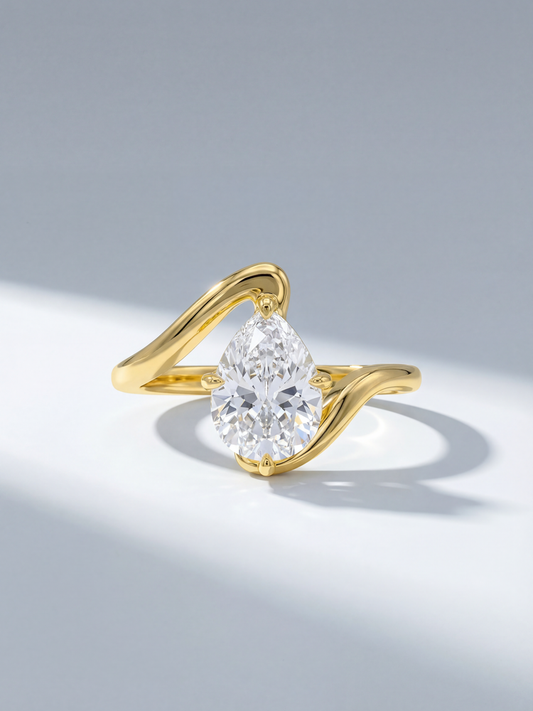 Muse Lumi Diamond Ring