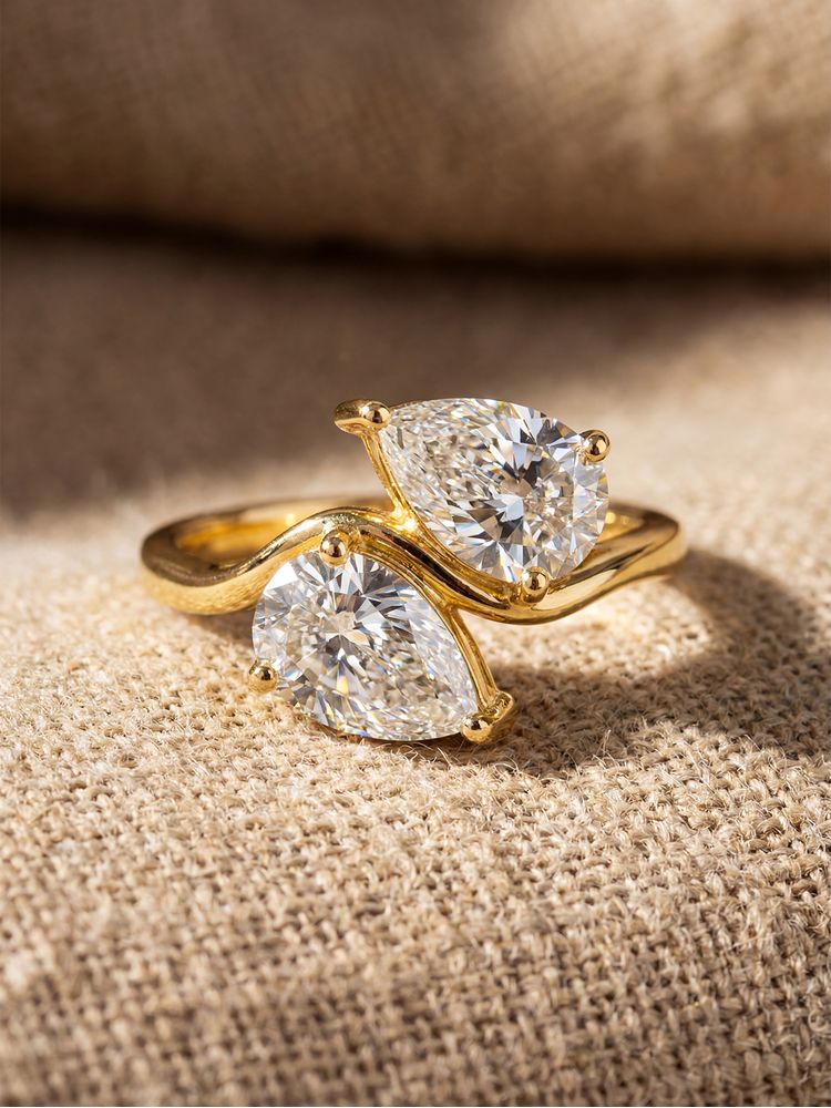 Muse Double Diamond Ring - Gold