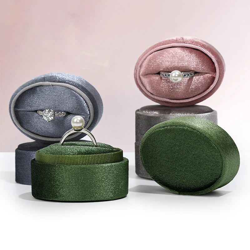 Oval Velvet Ring Box - Single