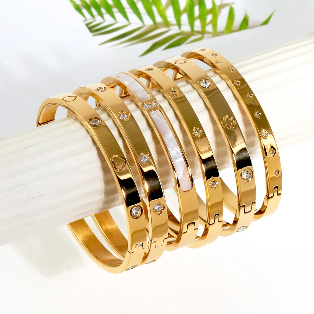 Calla 4C Golden Bracelet