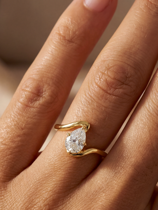 Muse Lumi Diamond Ring
