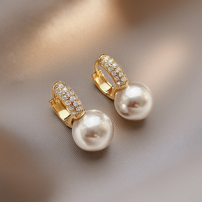 French Pearl Dangle Earring - U-Shape